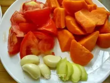 Make Tomato carrot beef step 0