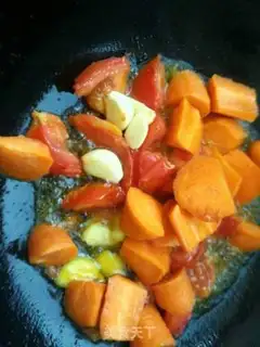 Make Tomato carrot beef step 4