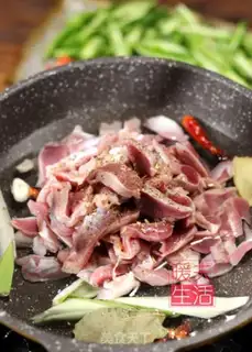 Make Spicy chicken step 2
