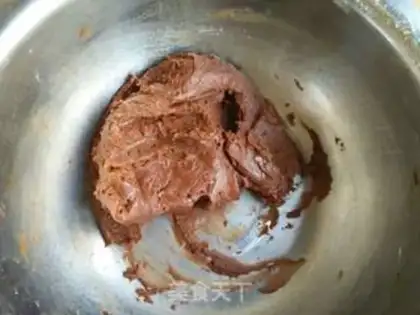 Make A sweet chocolate cocoon croissant step 4