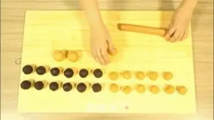 Make Mid-Autumn Mooncake step 9