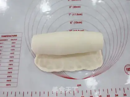 Make Milky-white buns step 3