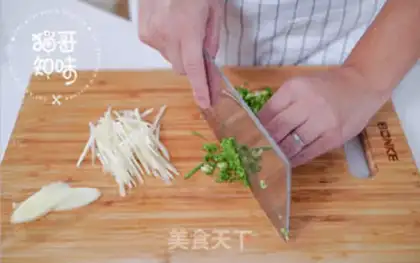 Make The yellowfish step 1