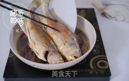 Make The yellowfish step 5