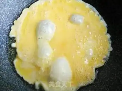 Make Scrambled eggs step 4