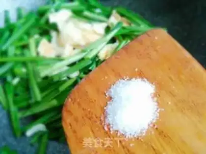 Make Scrambled eggs step 6
