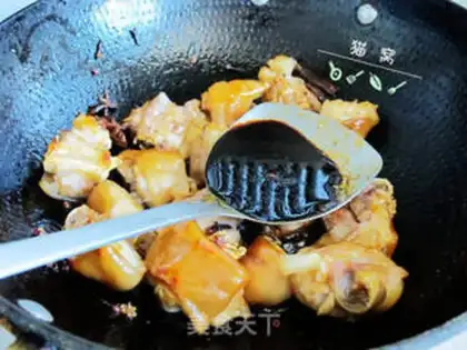 Make Red burning pig hoof step 5