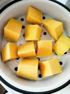 Make Pumpkin Chifeng step 1