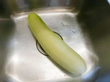 Make A presentation of cucumber dry and soup step 0
