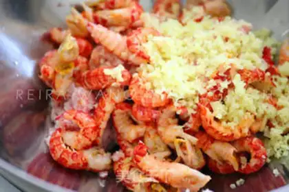 Make Lobster Mooncake step 5