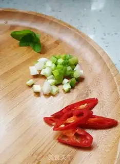 Make Eggs and seafood roasted sunmelon step 2