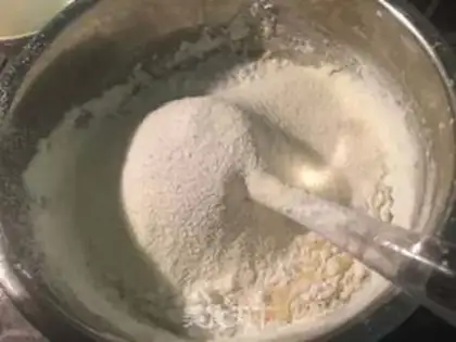 Make Hong Kong milk moon cake step 7