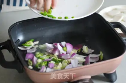 Make Hot fried rice cake step 1
