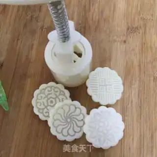 Make Ice mooncake step 3