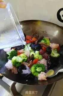 Make Plum mushrooms step 5