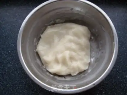 Make Coffee ice-cream mooncake step 4