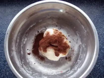 Make Coffee ice-cream mooncake step 5