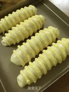 Make caterpillar bread step 14