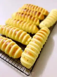 Make caterpillar bread step 16