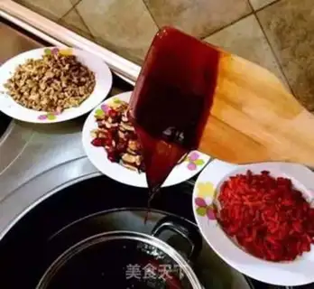 Make Handmade glue cake step 3