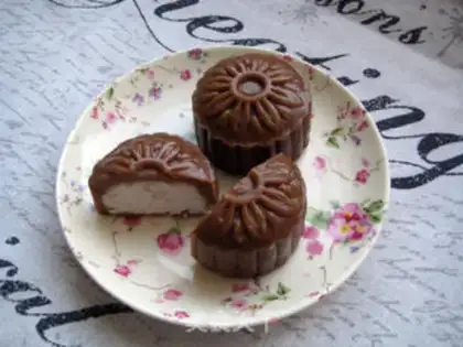 Make Coffee ice-cream mooncake step 22