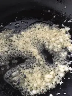 Make A fan steamed prawn step 1