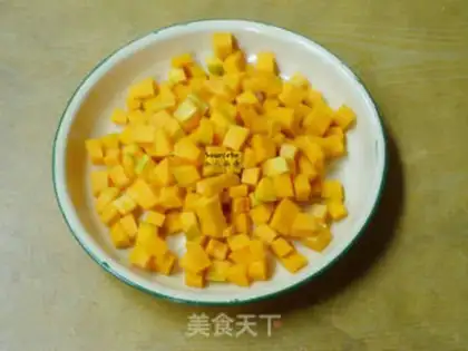 Make Pumpkin porridge step 1