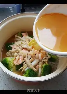 Make Seafood in broccoli step 1