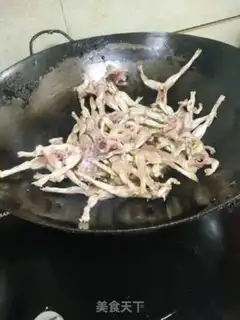 Make Spicy frog step 1
