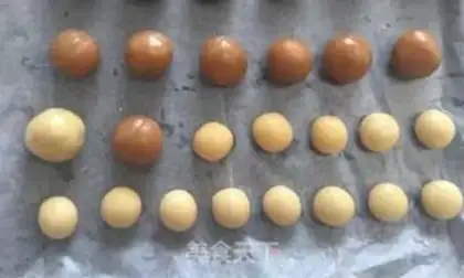 Make A simple, wide-range omelet step 4