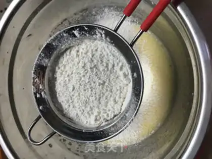 Make The cranberry marfin cake step 2