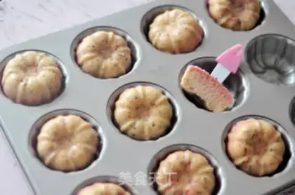 Make SpongeBob cake step 12