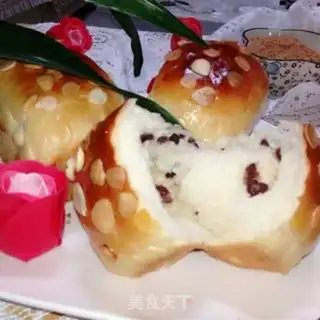 Make Yogurt almond buns and yogurt bean toast step 16