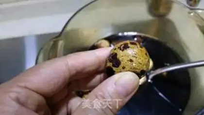 Make Five quail eggs step 5