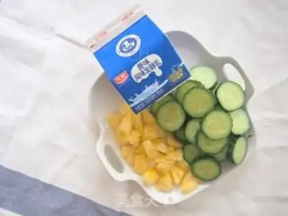 Make Pineapple cucumber Yogue step 0