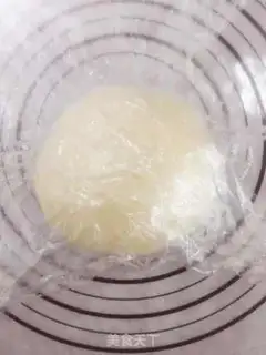 Make The mushroom onion hand tore the bag step 2