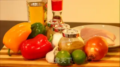 Make Mexican chicken rolls step 0