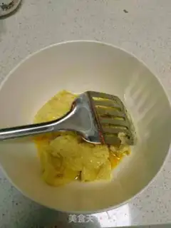 Make Tomato fried eggs step 3