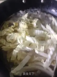 Make Lamb cabbage fan soup step 7