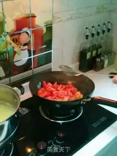 Make Tomato fried eggs step 8