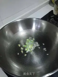 Make Scrambled hand tore the cabbage step 1