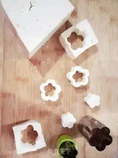Make Flower tofu step 0