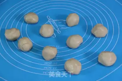 Make A wide moon cake step 7