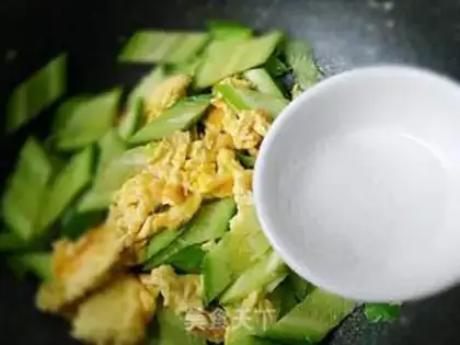Make Egg-cracker step 8