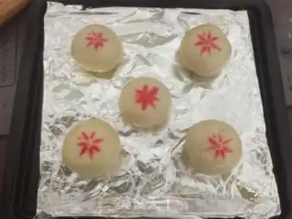 Make Lobster Mooncake step 20