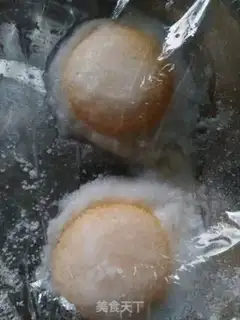 Make Homemade moon cakes with salted yolk step 2
