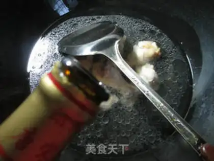 Make Tofu boiled chicken wings step 4