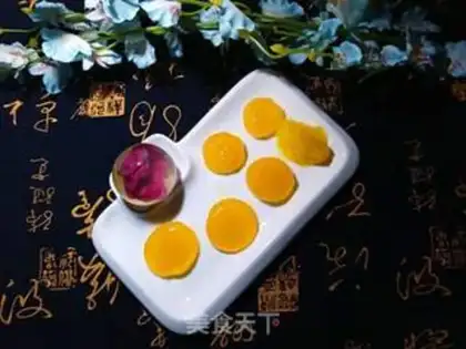 Make Homemade moon cakes with salted yolk step 8
