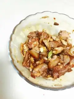 Make Yellow chicken step 1