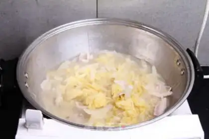 Make Sour sauce step 2